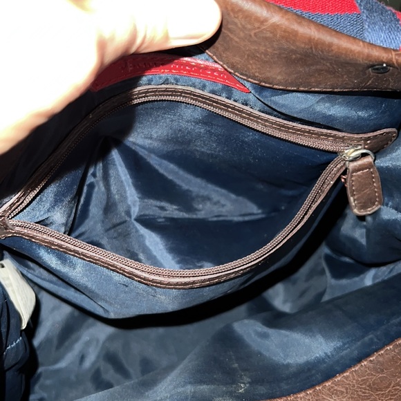 1 hour sale. Tommy Hilfiger, purse, with free red puff keychain - Picture 10 of 12